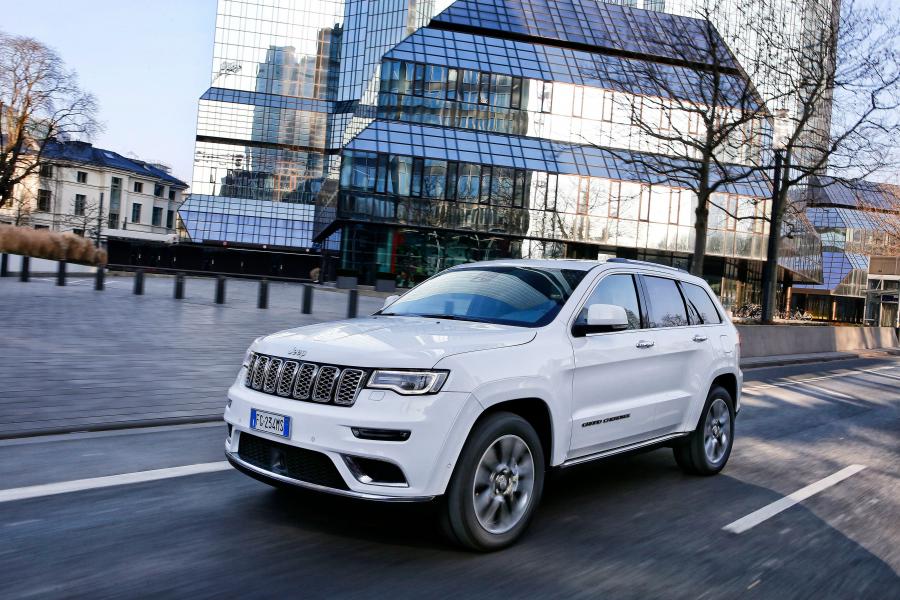  Jeep Grand Cherokee Summit 2016 года  (WW) (фото 9 из 28)